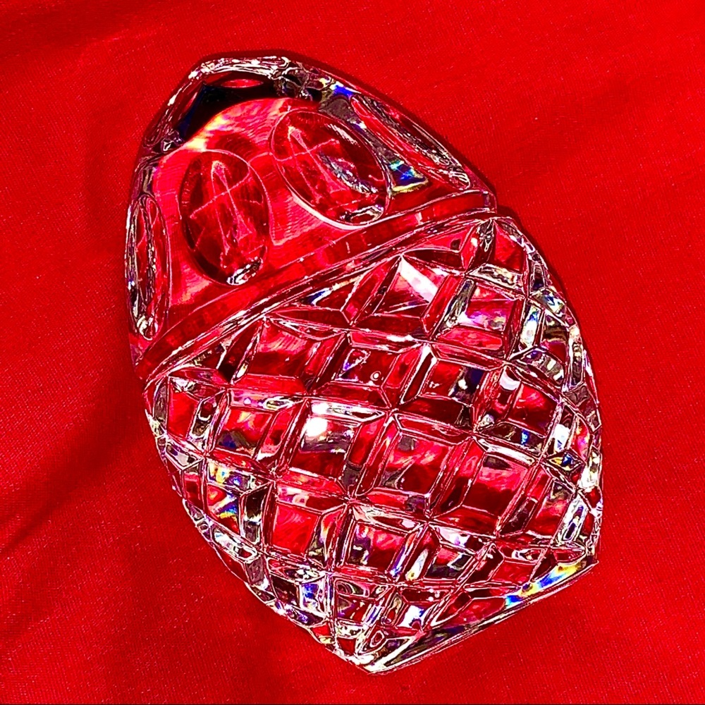 Say Congratulations with this Elaborately Cut Crystal Egg Decorated for Royalty - Picture 3 of 16